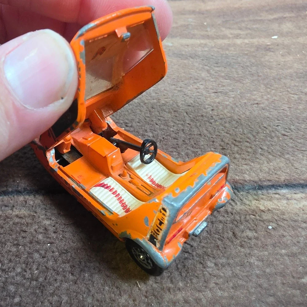 Corgi Toys Bond Bug 700 ES Kids OS Orange Good Whizzwheels Diecast Car